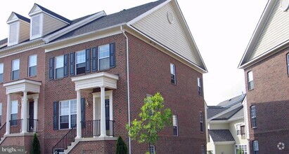 Building Photo - 648 Belmont Bay Dr