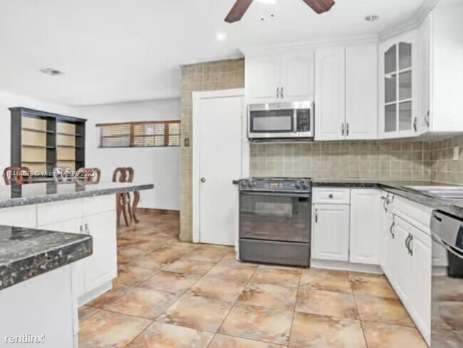 Foto del edificio - 4 br, 2 bath House - 1232 NE 176th Ter