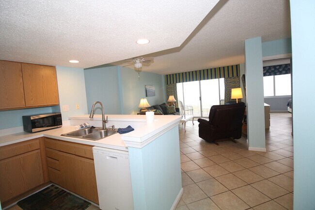 Foto del edificio - Cherry Grove Winter Rental! Check it out NOW!