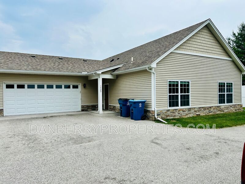 Foto principal - 1429 River Park Ln