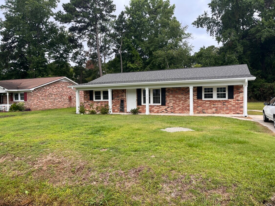 Primary Photo - 4614 Tarpon Bay Rd