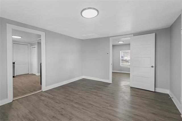 Building Photo - 920 Dubois St