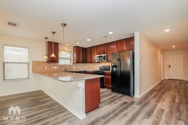 Building Photo - 940 Water Hyacinth Loop