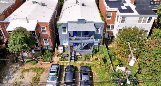 Foto del edificio - 2111 Maplewood Ave