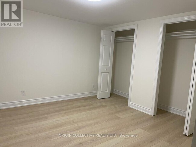 Building Photo - 5506 Fleur De Lis Ct