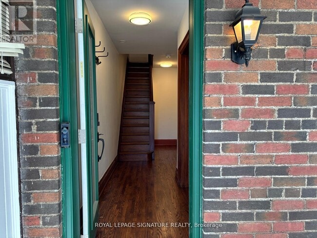 Photo du bâtiment - 524 Eglinton Ave E