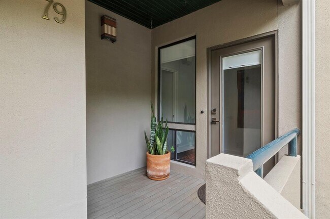 Foto del edificio - 1707 Spyglass Dr