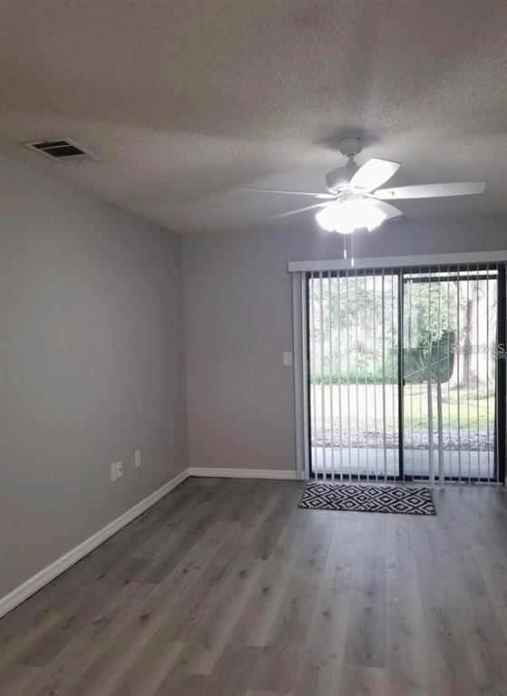 Foto del edificio - 19 Columbia Ave