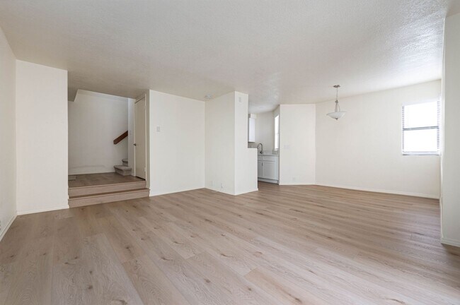 Foto del edificio - Updated La Jolla Townhome