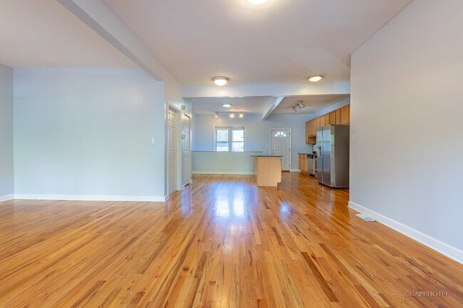 Foto del edificio - 1157 E 61st St