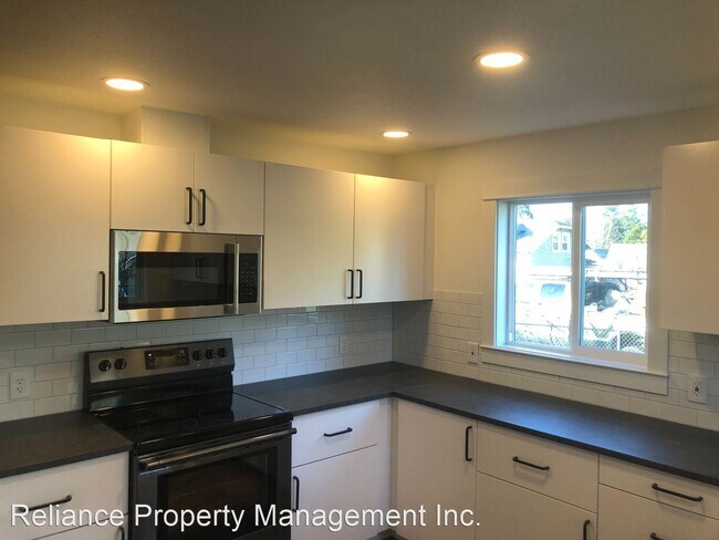 Building Photo - 3 br, 2 bath House - 4563 NE 47th Ave