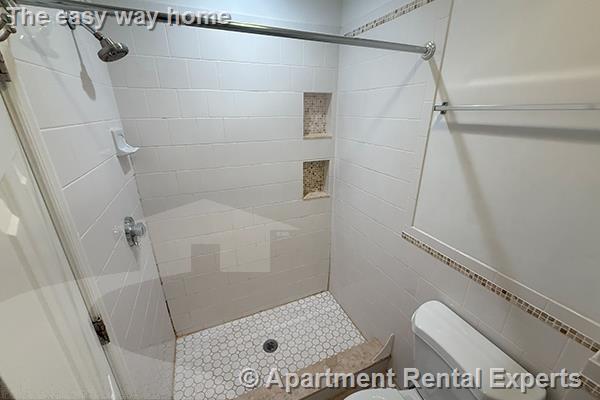 Building Photo - 27-29 Lambert St Unit #1L