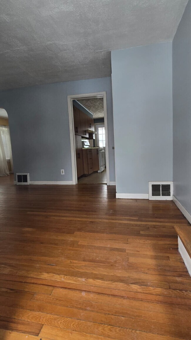 Foto del edificio - 119 Lincoln Ave