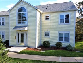 Building Photo - 2205 S Huron Pkwy