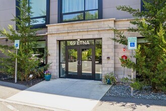 Building Photo - 69 Etna Rd