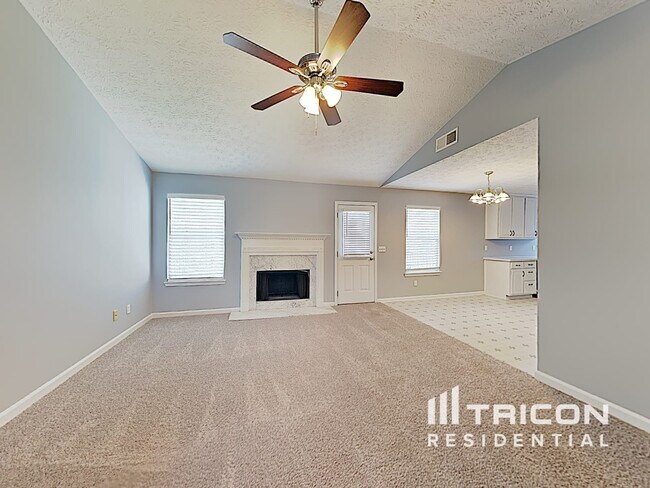 Building Photo - 40 Shenandoah Dr