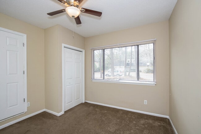 Building Photo - 101 Bridgecreek Dr