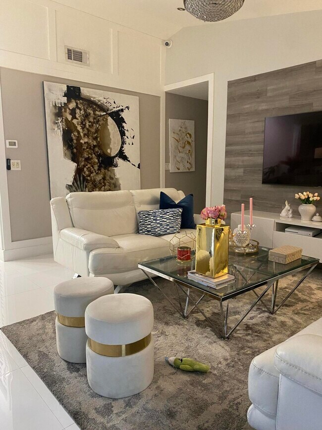 Building Photo - 19002 Cloud Lake Cir