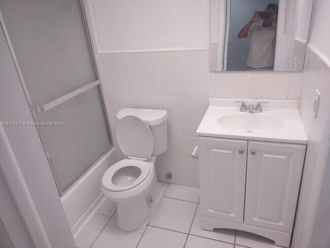 Foto del edificio - 1370 NE 119th St