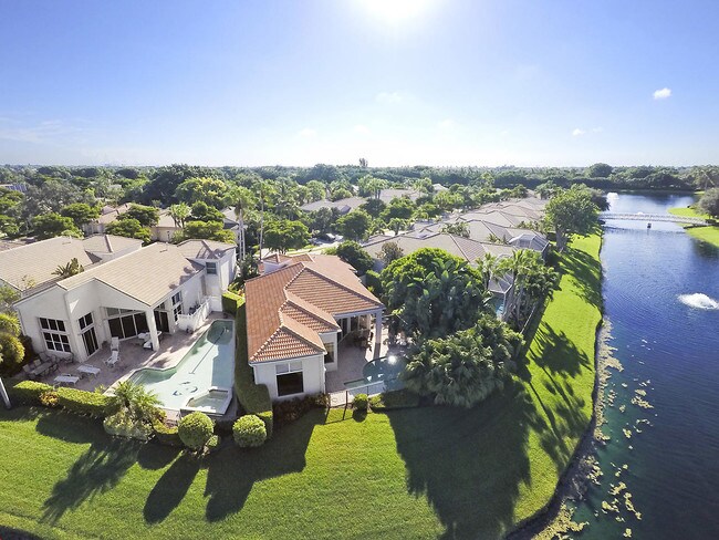 Foto del edificio - 150 Sunset Bay Dr