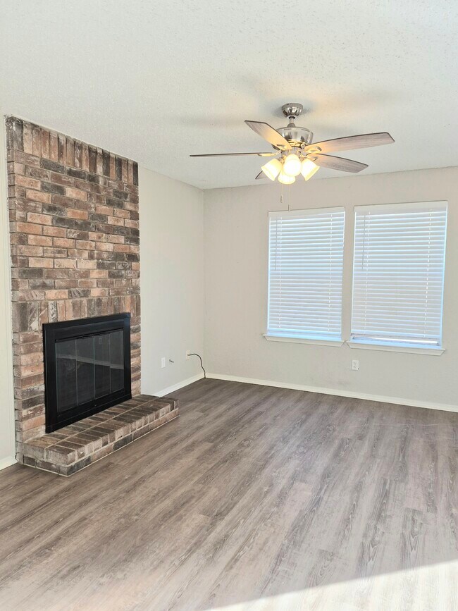 Foto del edificio - 2006 Minnie Dr