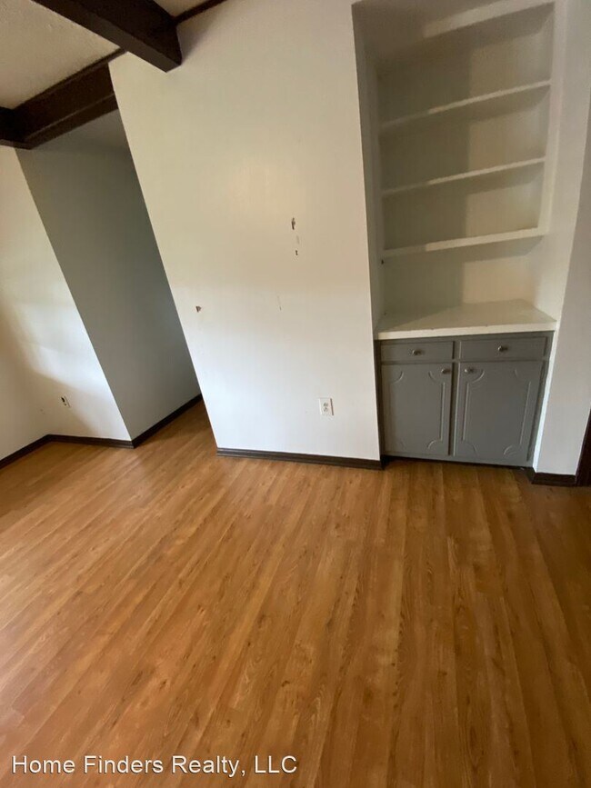 Building Photo - 3 br, 2 bath House - 13648 Neil Ave.