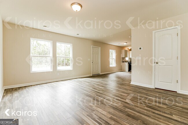 Building Photo - 94 Fishtales Dr