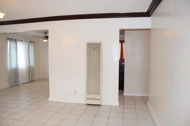 Foto del edificio - 1218 N Park Western Dr