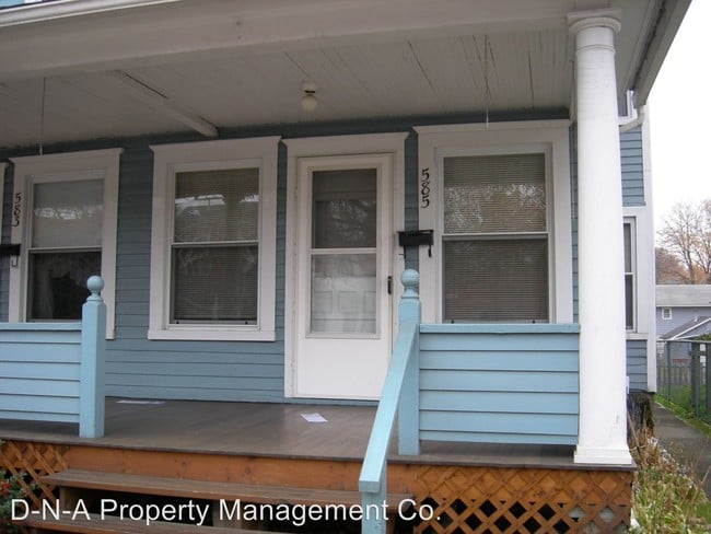 Building Photo - 583 N Courtland St