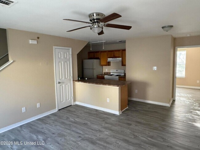 Foto del edificio - 1339 Foxwood Pl