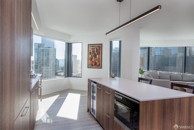 Foto del edificio - 280 Spear St