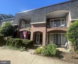 Building Photo - 5904 Bayshire Rd