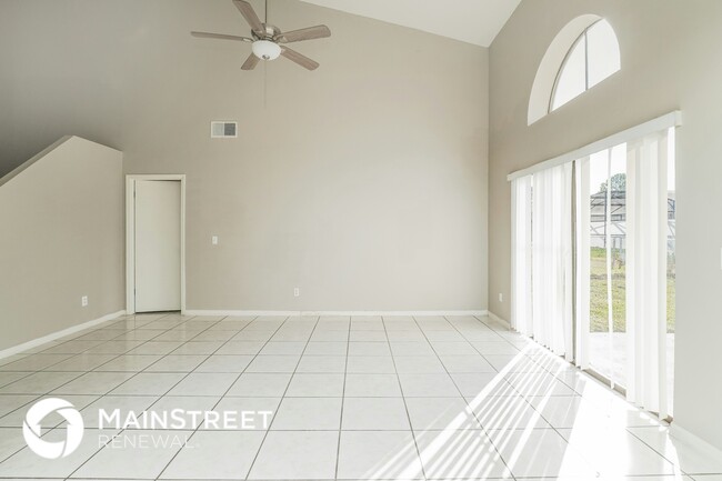 Building Photo - 155 Sandalwood Dr