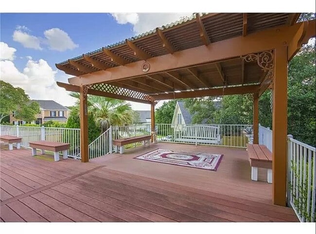 Building Photo - 6656 Whitemarsh Valley Walk