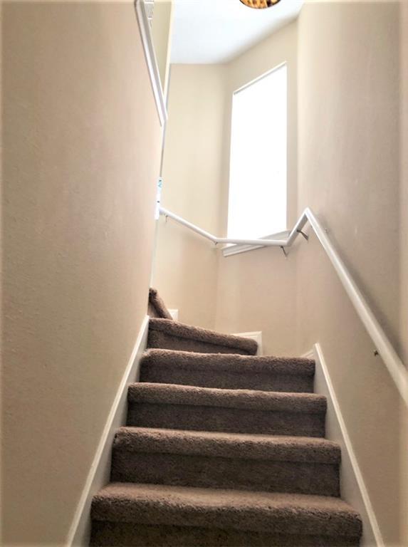 Foto del edificio - 1215 Gregory Ln