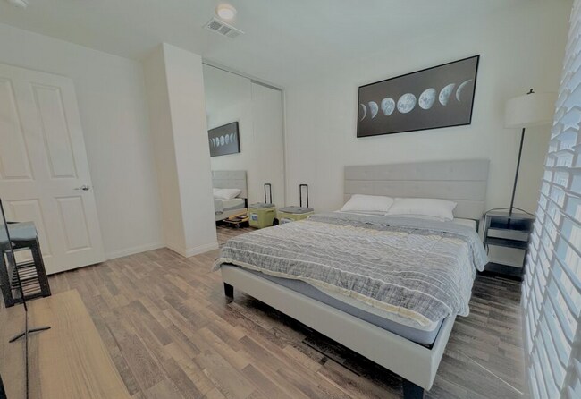 Foto del edificio - 14416 Plum Ln