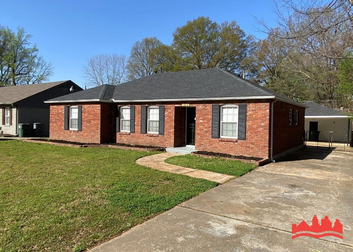 Foto principal - 1879 Dorrie Ln