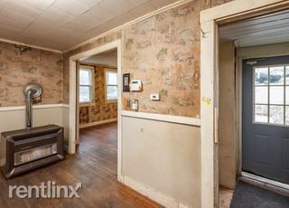 Building Photo - 1 br, 1 bath House - 15 Marion St