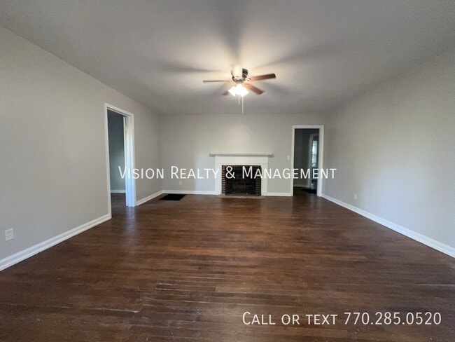 Building Photo - 121 Howell Rd