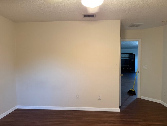 Building Photo - 0 E Orlando St