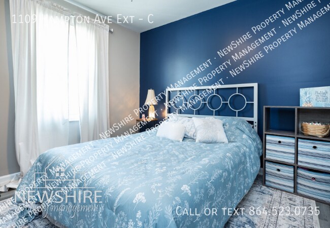 Foto del edificio - 1109 Hampton Ave Ext