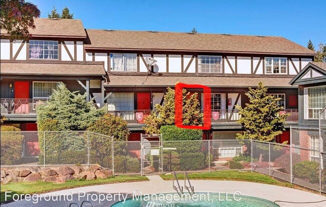 Building Photo - 2 br, 1.5 bath House - 3425 S 176th St  Un...