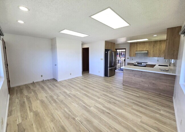 Foto del edificio - Renovated 2br/1ba Halawa Heights Cottage with Pearl Harbor Views!