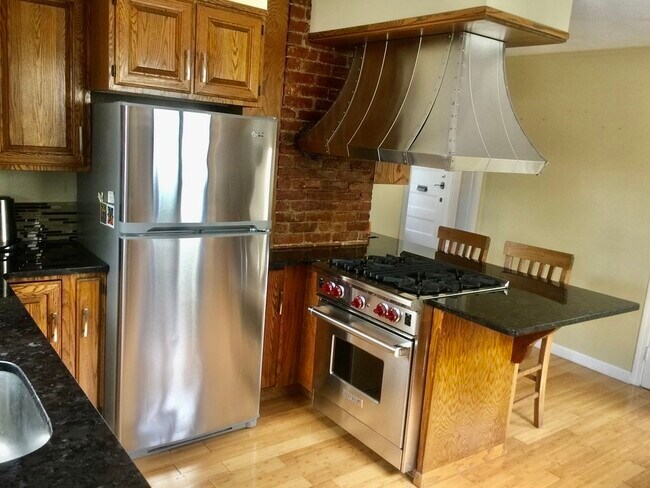 Foto del edificio - 69 Lowell Ave