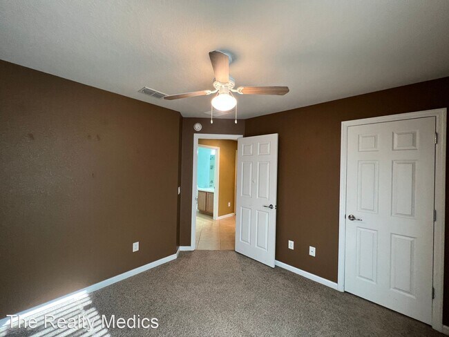Building Photo - 4 br, 2 bath House - 4067 SW 46th Ter