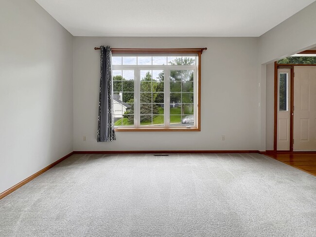 Foto del edificio - 1839 Valley Ridge Trail S