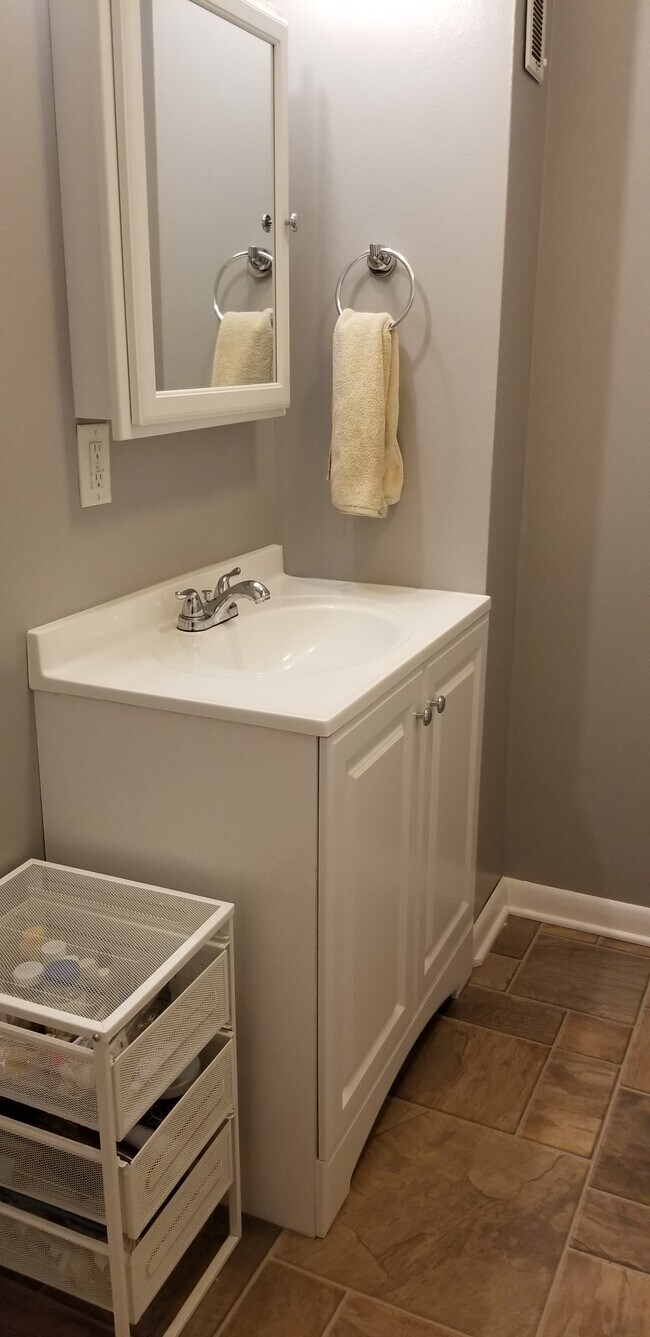 Bathroom - 1718 Fisher St