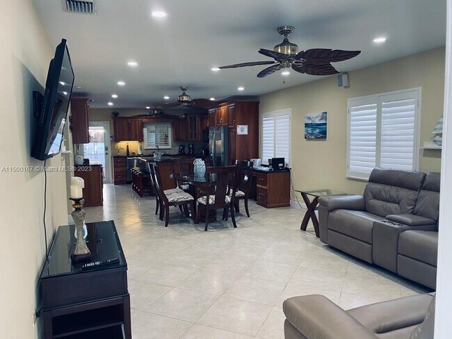 Building Photo - 800 50th Ct Gulf