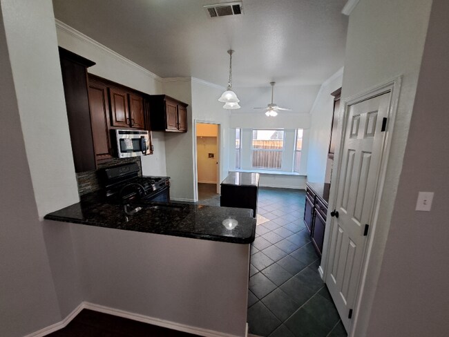 Foto del edificio - 2512 Crystal Falls Dr