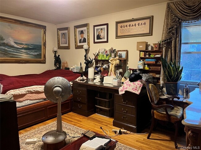 Building Photo - 200-07-200-17 Avenue